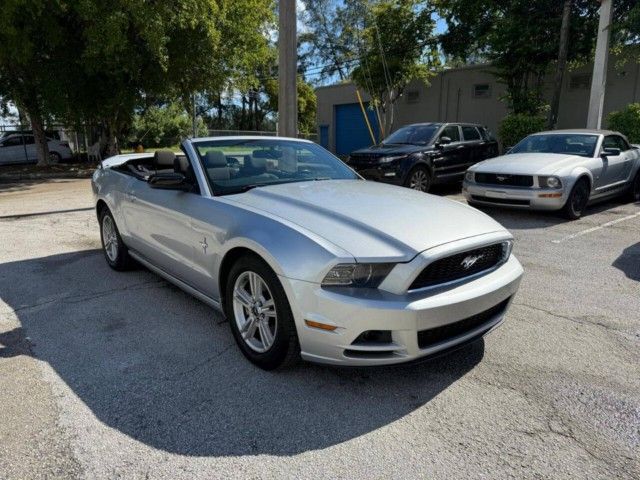 2014 Ford Mustang V6 Premium
